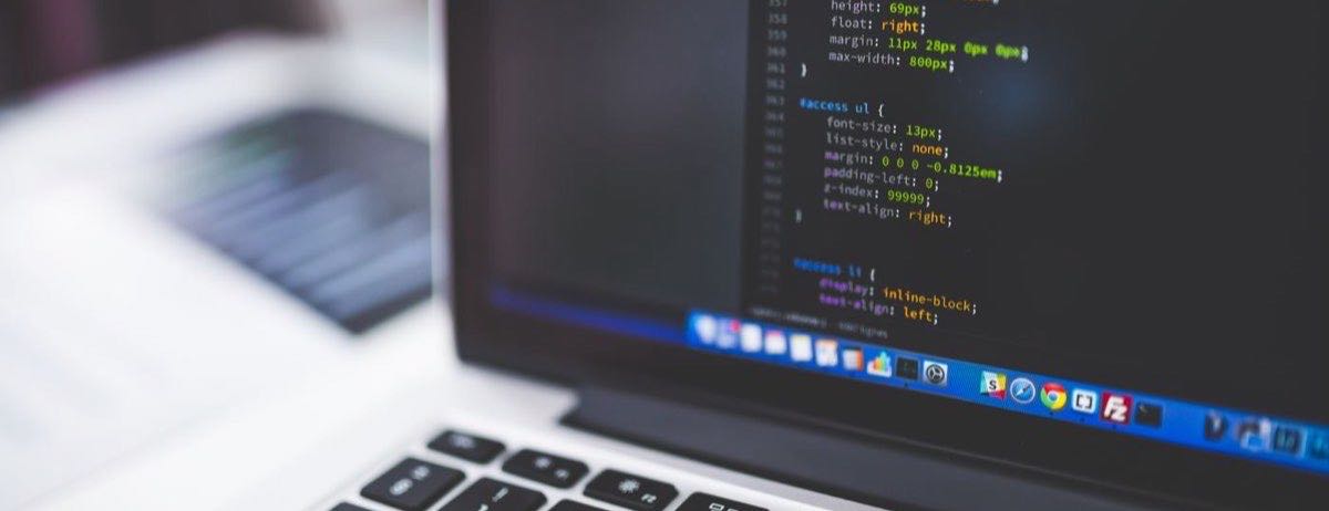 Kode situs di laptop